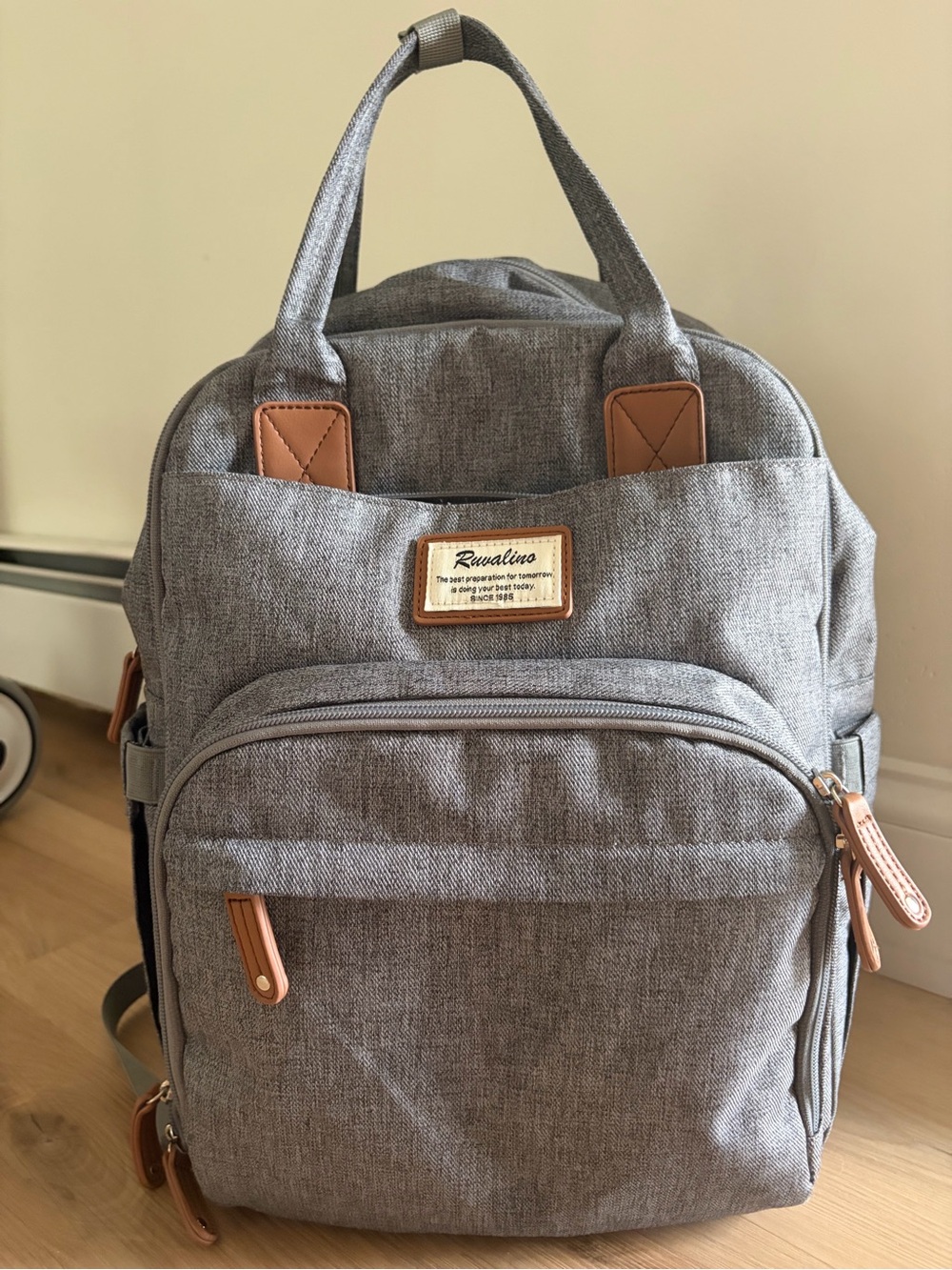 Ruvalino Diaper Bag Backpack in Heathered Gray